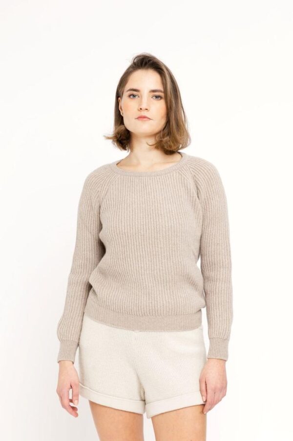 WOMEN'S ENGLISH SWEATER - Image 4