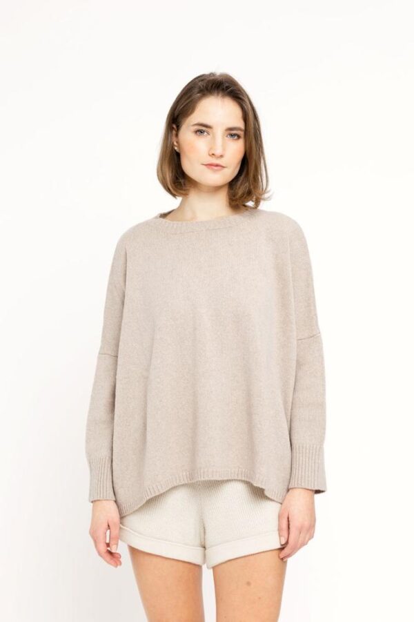 WOMEN'S SEWN BOX SWEATER - Image 4